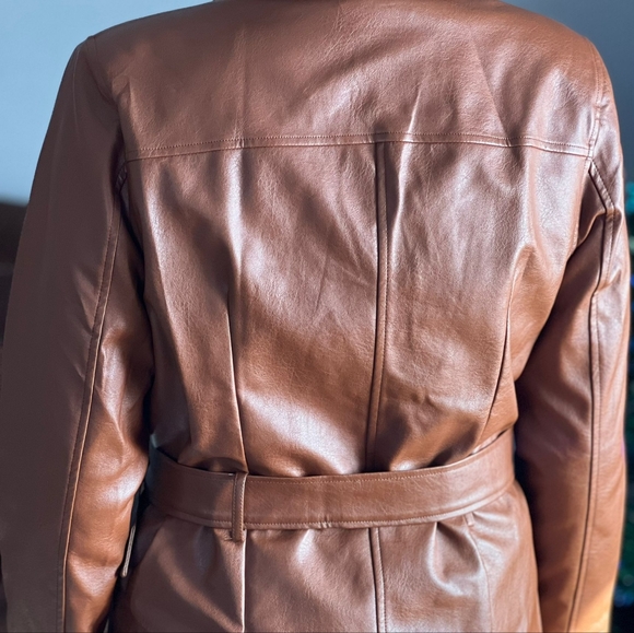 Jacket - Picture 5 of 5